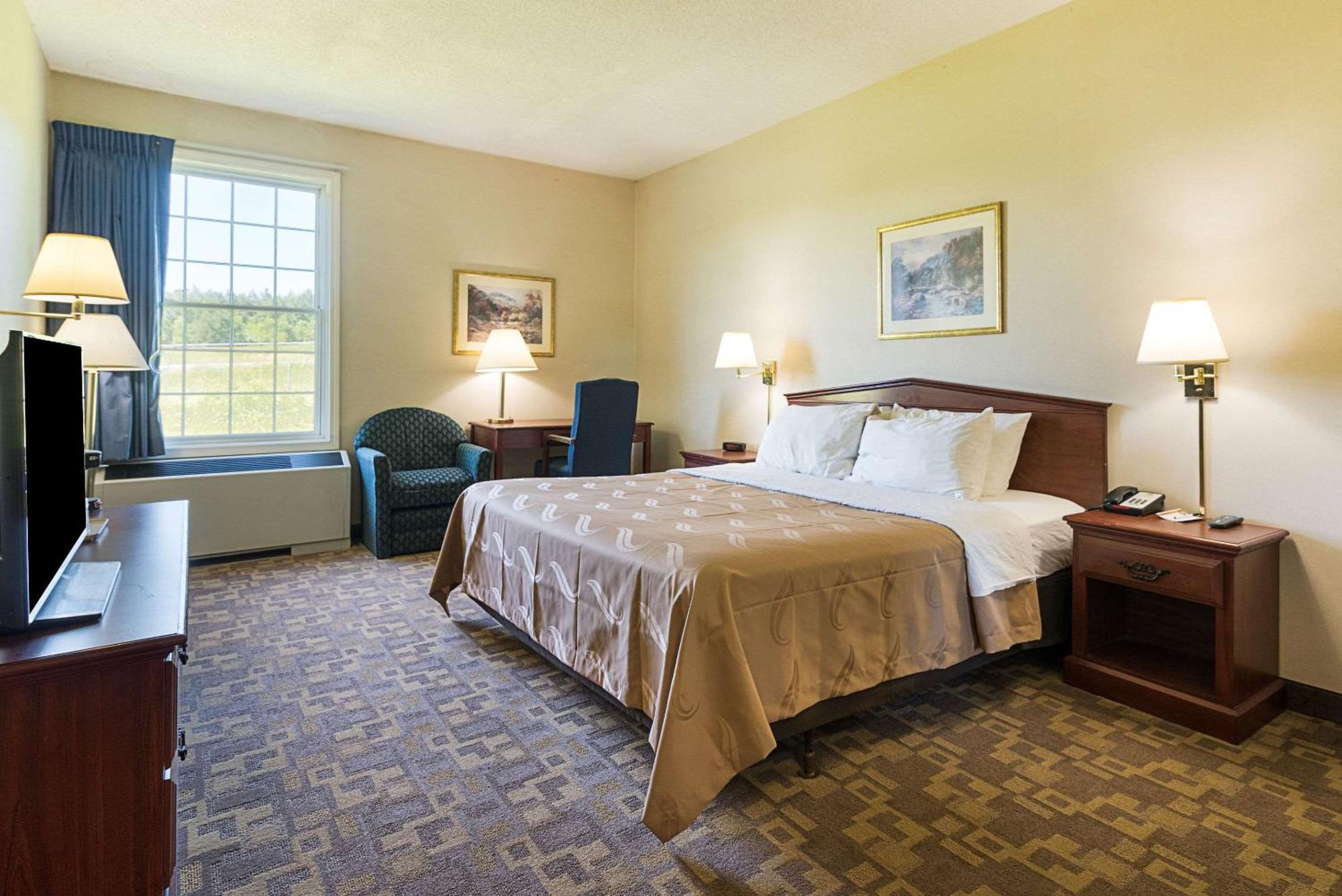 Quality Inn & Suites Schoharie Near Howe Caverns Экстерьер фото